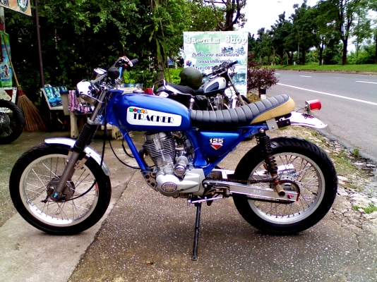 หนุ่ม ปราจีน : ขาย GL250 แต่งแทร็กเกอร์ สวยๆ ทะเบียนพร้อม