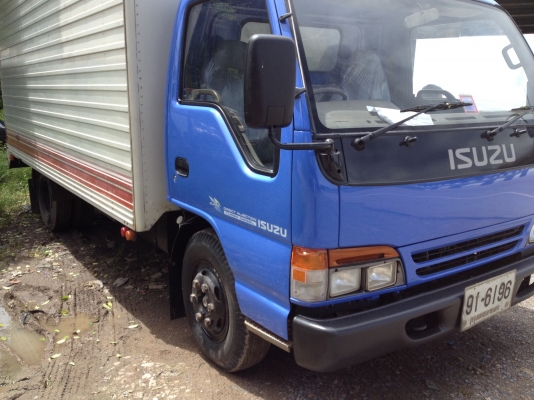 ขาย ISUZU NPR66LX5 ยาว 5 เมตร เครื่อง 4HF1 120แรงรถดีมากครับ ใช้ไม่เยอะ แอร์เย็นครบทุกคัน มีวิทยุ คัซซีสวยหมด