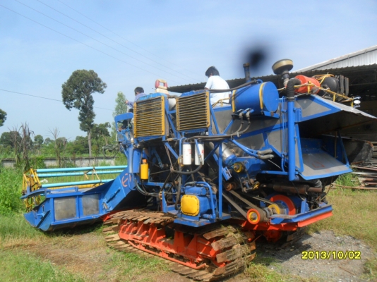 ขายรถเกี่ยวข้าวบางไทรการช่าง สภาพพร้อมใช้