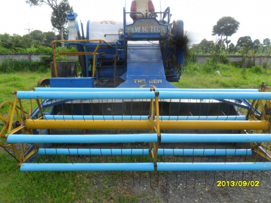 ขายรถเกี่ยวข้าวบางไทรการช่าง สภาพพร้อมใช้