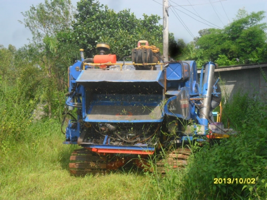 ขายรถเกี่ยวข้าวบางไทรการช่าง สภาพพร้อมใช้