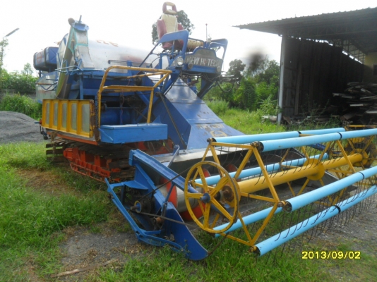 ขายรถเกี่ยวข้าวบางไทรการช่าง สภาพพร้อมใช้