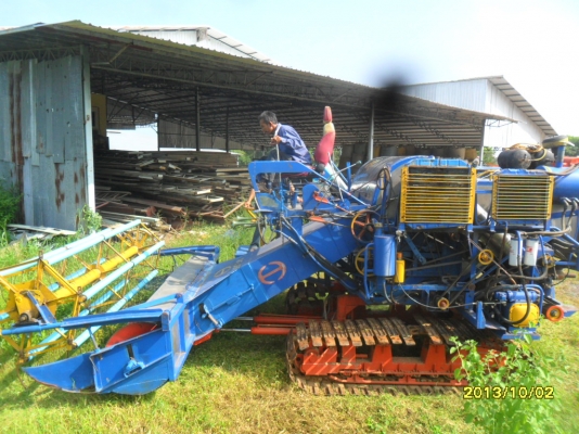 ขายรถเกี่ยวข้าวบางไทรการช่าง สภาพพร้อมใช้