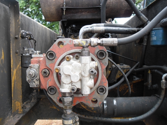 ขายดาวน์ รถแบคโฮ KOBELC0 MARK 2 ตัวเดินเล็ก งวดละ 10,300X 32=329,600 เครื่องดีโซ่หนาเอวแน่นติดไฟแนนซ์บริษัทดีงาม