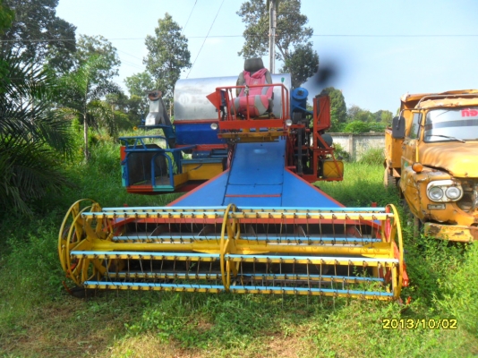 ขายรถเกี่ยวข้าววิชาญการช่าง