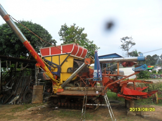 ขายรถเกี่ยวข้าวอุ้มไทยเส็งยนต์ ตอนนี้ซ่อมเสร็จแล้วกำลังทำสี