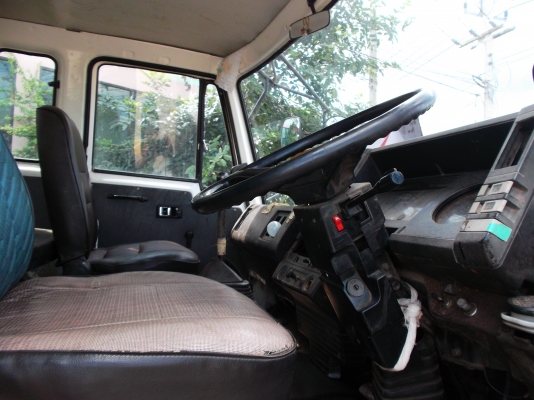 ขายด่วนรถสิบล้อudวางเครือง195แรงม้าวางหัวร๊อกกี้