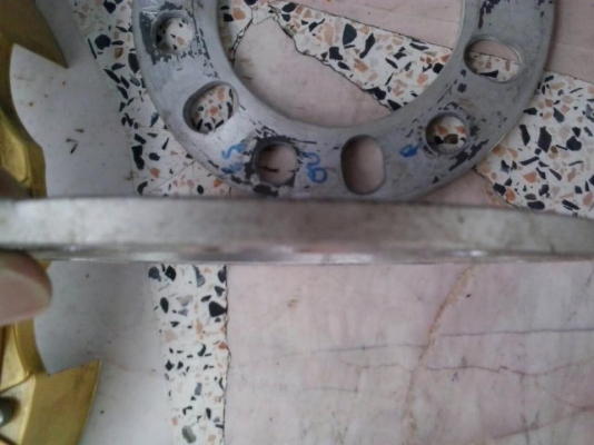 ขาย สเปเซอร์ 6มิล 6รู พร้อมฝาครอบปั้ม 1คู่ ราคา490 บาท 0855155980