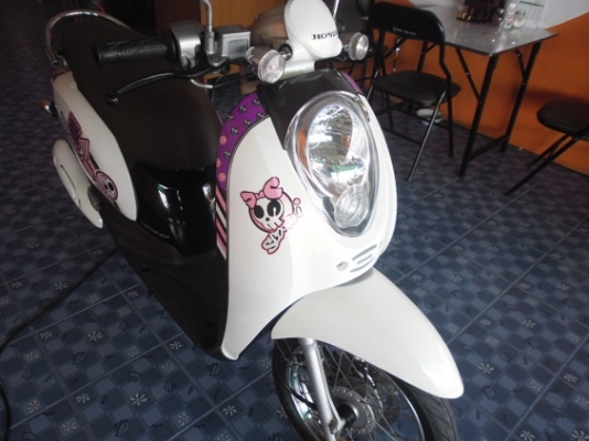 สกู๊ปปี้ไอ 23500ส่งฟรี