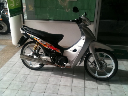 ขายฮอนด้าเวฟ 100 ล้อแม็ค สตาร์ทมือ