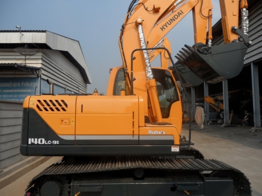 R140-LC9 รถขุดใหม่ จากเกาหลี รุ่นขายดี ทนดี ประหยัดดี ครับ
