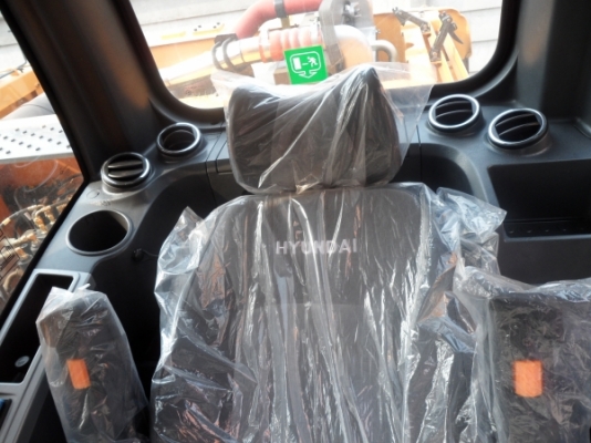 R140-LC9 รถขุดใหม่ จากเกาหลี รุ่นขายดี ทนดี ประหยัดดี ครับ