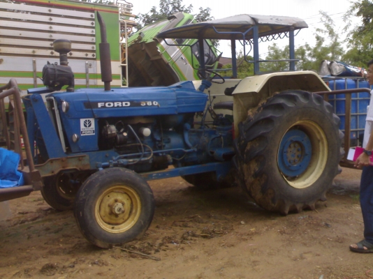 ขายรถไถ ฟร์อด 6600 พร้อมผานดันหน้า ผาน7ของCMT เอกสารอินวอย