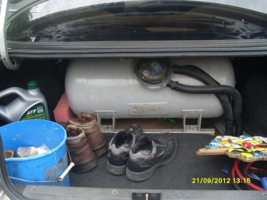 ขาย E car ปี93 พาวเวอร์ เกียร์ออโต้ แก๊สลงเล่มแล้ว เดิมๆทั้งคันราคา 72000 บาท ขาย E car ปี93 พาวเวอร์ เกียร์ออโต้ แก๊สลงเล่มแล้ว เดิมๆทั้งคันราคา 72000 บาท