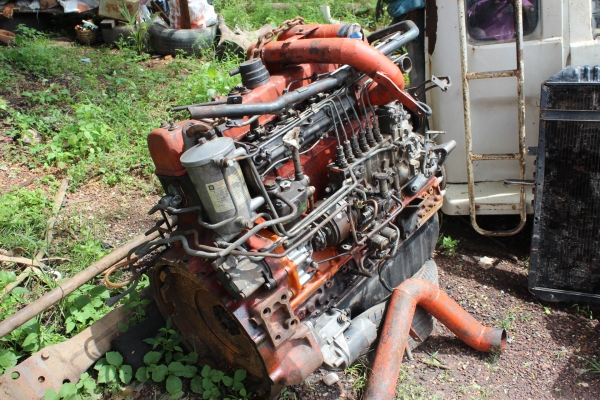 ขายเครื่องยนต์+ เกียรย์+หม้อน้ำ