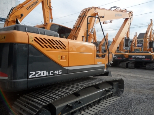 220-LC9S รถขุดใหม่บูมยาว15เมตร จากเกาหลี รุ่นขายดี ทนดี ประหยัดดี ครับ