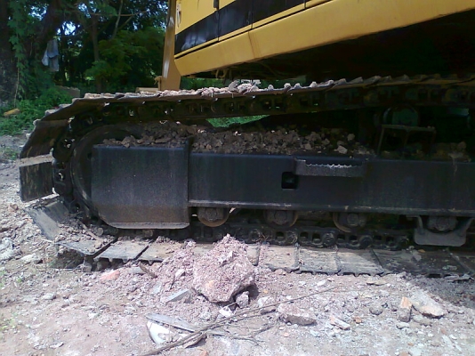 รถแบคโฮ CAT E200 B รถสวย พร้อมใช้งาน มีเล่มทะเบียน ราคาต่อรองได้.