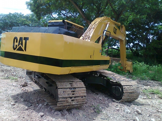 รถแบคโฮ CAT E200 B รถสวย พร้อมใช้งาน มีเล่มทะเบียน ราคาต่อรองได้.