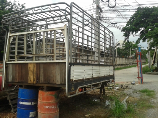 กะบะคอกเหล็ก