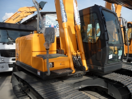 R110-7 รถขุดใหม่ จากเกาหลี รุ่นขายดี ทนดี ประหยัดดี ครับ