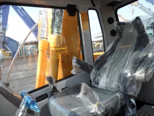 R110-7 รถขุดใหม่ จากเกาหลี รุ่นขายดี ทนดี ประหยัดดี ครับ