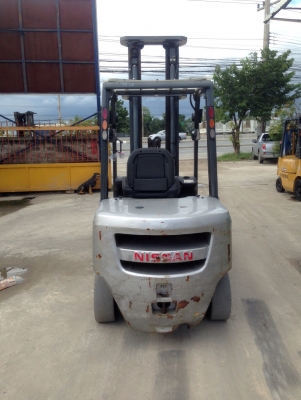 ***LOT 20/9/2556 *** NISSAN FD35 เครื่อง TD27 เสา6เมตร เกียร์ออโต้ 18xxชั่วโมง ***LOT 20/9/2556 *** NISSAN FD35 เครื่อง TD27 เสา6เมตร เกียร์ออโต้ 18xxชั่วโมง