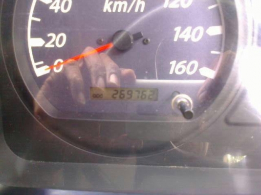 รถอีซูซุ 6 ล้อดั้ม NQR  175 แรงม้า ปี 49 ( รถวิ่ง 2xx,xxx กม. ) สนใจติดต่อ   081 - 6079515