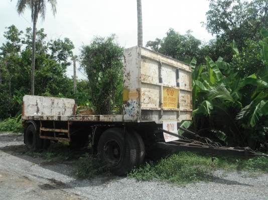 ขาย ลูกพ่วง กระบะบรรทุก แบบ ไม่มีแผงข้าง ไม่ผุ แค่สีกระเทาะ ขาย ลูกพ่วง กระบะบรรทุก แบบ ไม่มีแผงข้าง ไม่ผุ แค่สีกระเทาะ