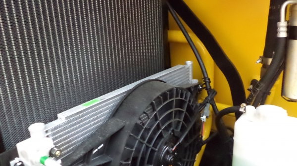 R80-7 รถขุดใหม่ จากเกาหลี รุ่นขายดี ทนดี ประหยัดดี ครับ