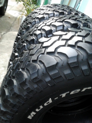 BF 265/75/16 ปี 07 + BF Mud 255/85/16 ปี07 สวยๆ BF 265/75/16 ปี 07 + BF Mud 255/85/16 ปี07 สวยๆ