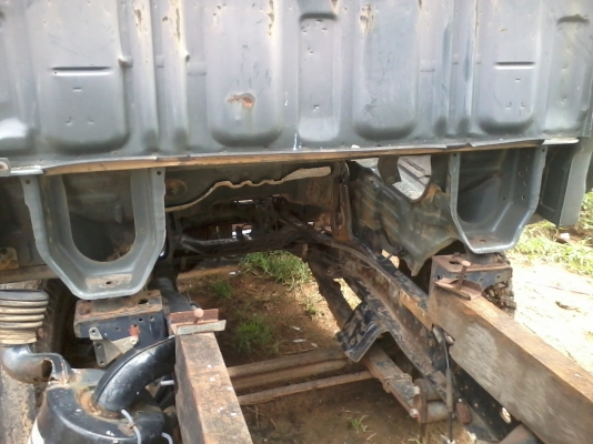 พี่นาย  กาฬสิน   จองด้วยวาจาแล้ว TOYOTA  DYNA 300 BU87-8005030