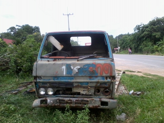 ขายแชสซี  หกล้อ  มัดจำแล้วครับ จากคุณกบ  มีนบุรี  ขอบคุณครับ