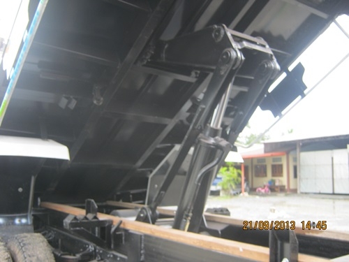 ขายรถบรรทุกหกล้อดั้มิซูบิชิ ยูโร 2 FK 457Hเครื่อง6D16 เครื่อง 220 แรงม้าเทอร์โบ รถปี46