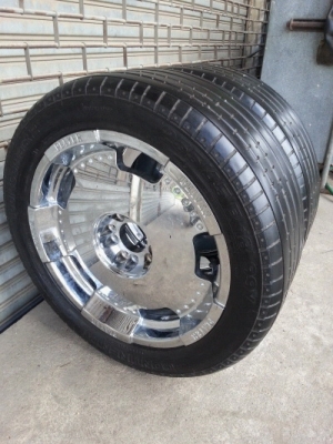 ล้อนอก Player 717 ขอบ 18 5รู100/114 พร้อมยาง มี 1คู่ ราคา 3,900บาท