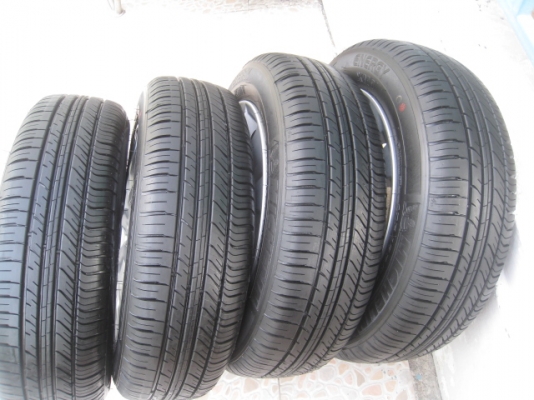 ขายล้อแม็ก Honda city ป้ายแดง 15"x5.5" et45 4รู100 + ยาง ปี 13  สนใจติดต่อเล็กคลองสามครับ (081-3747940)