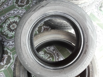 ขายยาง175/65/14 ปี 10/3เส้น ปี09/1เส้น BRIDESGTONE TURANZA AR10 1 ชุด