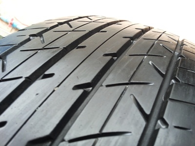 ขายยาง215/60/16 ปี 11/3เส้นปี10/1เส้น BRIDGESTONE TURANZA GR33 1 ชุด