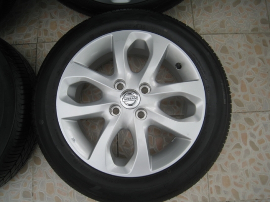 ขายล้อแม็ก Nissan march ป้ายแดง 15"x5.5" et50 4รู100 +ยางปี 12,2เส้นและ13,2 เส้น ตุ่มและสีที่หน้ายางยังมีอยู่ทุกเส้นครับ สนใจติดต่อเล็กคลองสามครับ (081-3747940)
