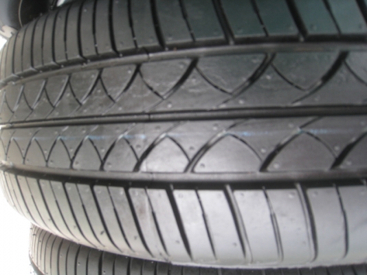 ขายล้อแม็ก Nissan march ป้ายแดง 15"x5.5" et50 4รู100 +ยางปี 12,2เส้นและ13,2 เส้น ตุ่มและสีที่หน้ายางยังมีอยู่ทุกเส้นครับ สนใจติดต่อเล็กคลองสามครับ (081-3747940)