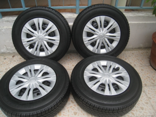 ขายกะทะล้อ Toyota vigo ป้ายแดง ขอบ15 5รู 114.3 พร้อมยางปี 1813 สีที่หน้ายางมีทุกเส้นครับ  สนใจติดต่อเล็กคลองสามครับ (081-3747940)