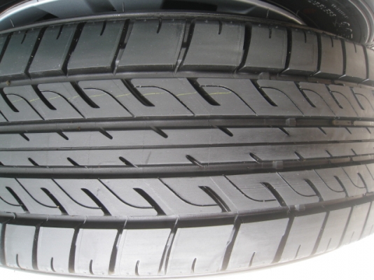 ขายกะทะล้อ Toyota vigo ป้ายแดง ขอบ15 5รู 114.3 พร้อมยางปี 1813 สีที่หน้ายางมีทุกเส้นครับ  สนใจติดต่อเล็กคลองสามครับ (081-3747940)