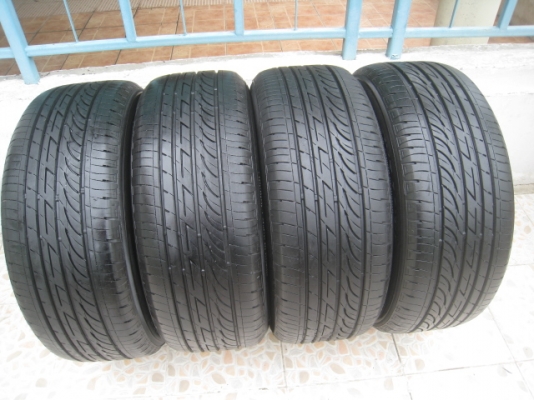 ขายยาง Bridgestone Turanza gr-90 225/50 r17 ปี1712 สนใจติดต่อเล็กคลองสาม (081-3747940)
