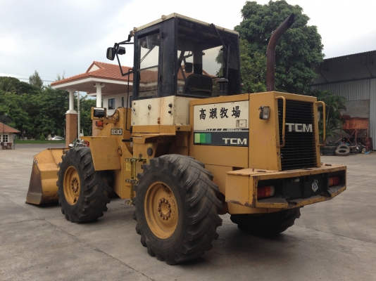 ขายรถตักล้อยาง TCM 830-2