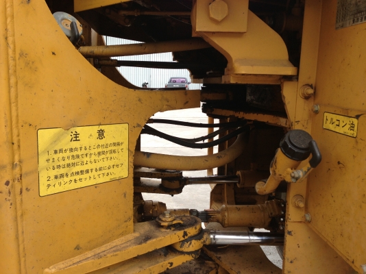 ขายรถตักล้อยาง TCM 830-2