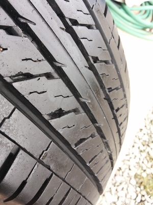 ขายยาง215/65/16 ปี 2912 DUNLOP SP 137 1ชุด