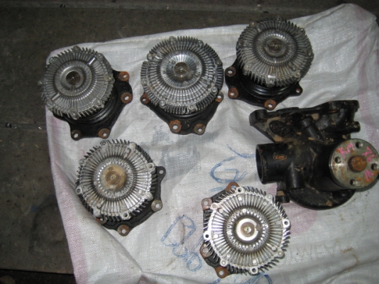 ขายปั้มน้ำของใหม่แต่ไม่ทราบรุ่นใหญ่ 1,500เล็ก1,000เดียว