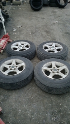 ขายล้อ6รูขอบ15พร้อมยางชุดละ5300 ขายล้อ6รูขอบ15พร้อมยางชุดละ5300