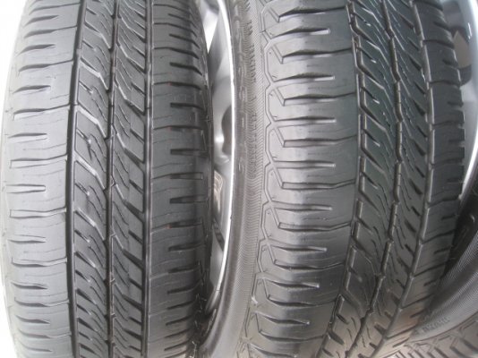 ขายล้อแม็ก Honda jazz 15"x5.5" et45 4รู100 +ยาง ปี3612 สนใจติดต่อเล็กคลองสามครับ (081-3747940)