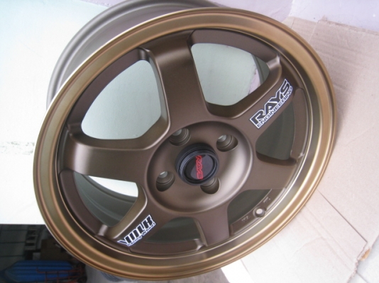 ขายล้อแม็กใหม่ TE37 15"x7" et38 4รู100 สีน้ำตาลไหม้ขอบชา พร้อมจุ๊ป Rays และน็อต Rays ล้อใหม่ไม่เคยใช้งานครับ  สนใจติดต่อเล็กคลองสามครับ (081-3747940)