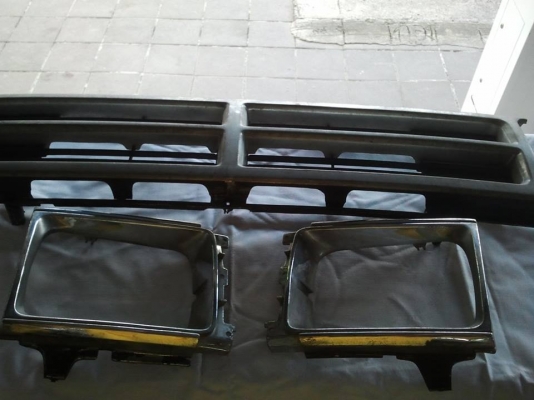 ขายกระจังหน้า toyota hero